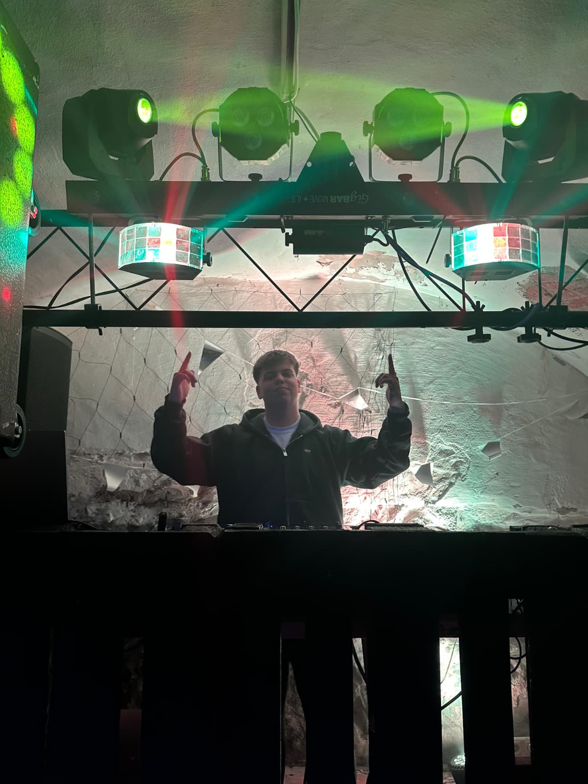 Felix Stähr – DJ Felix am Mischpult